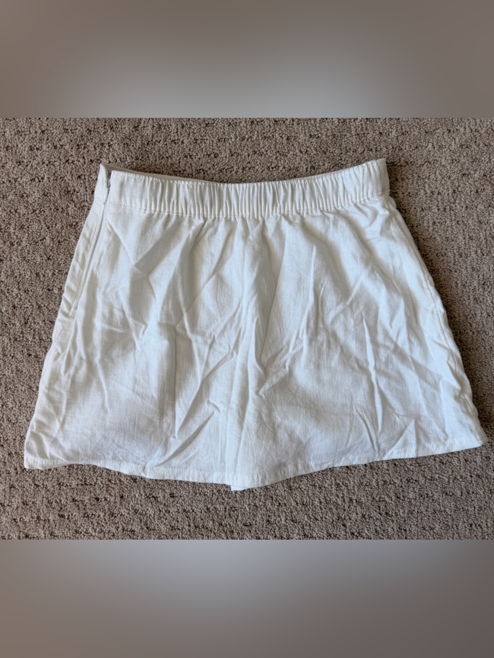 Hollister White Elastic Waist Mini Skirt